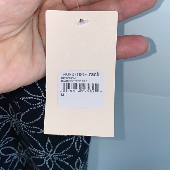 3/20🌟 Shimera NWT tie shoulder swim cover dot floral black/white size M - Picture 6 of 10